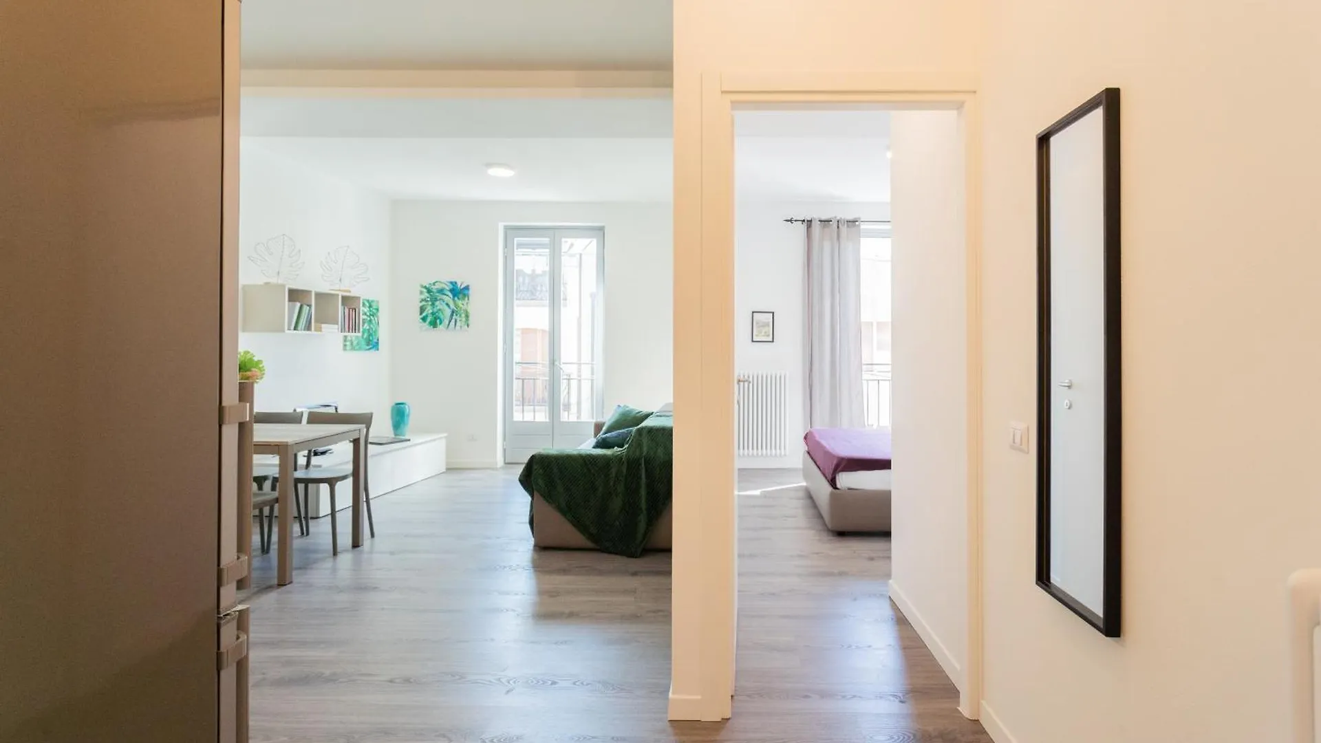 Central & Modern Apartment By Rent All Como