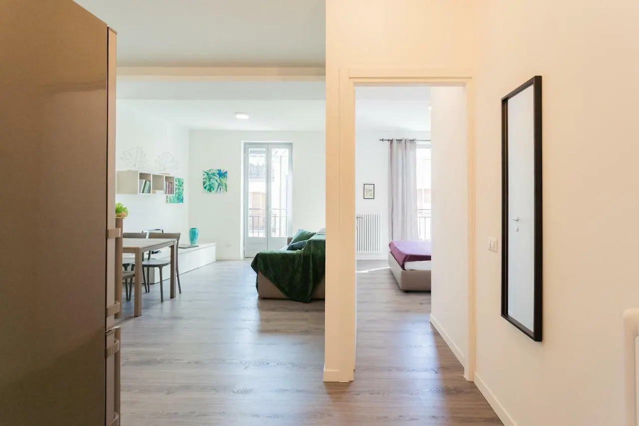 Central & Modern Apartment By Rent All Como