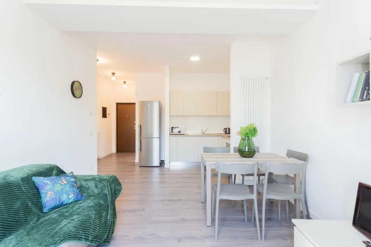 Central & Modern Apartment By Rent All Como