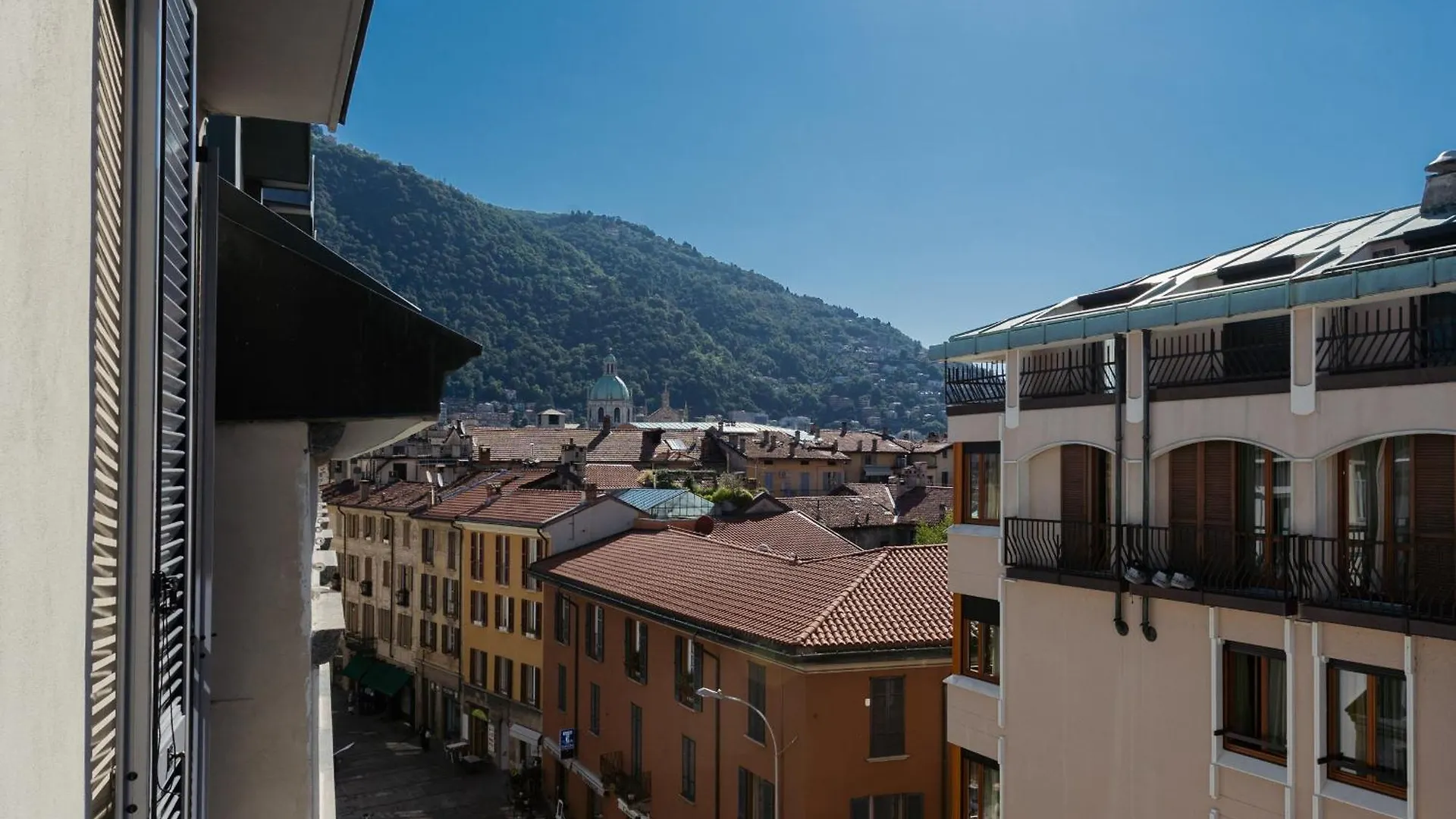 Central & Modern Apartment By Rent All Côme 0*,  Italie