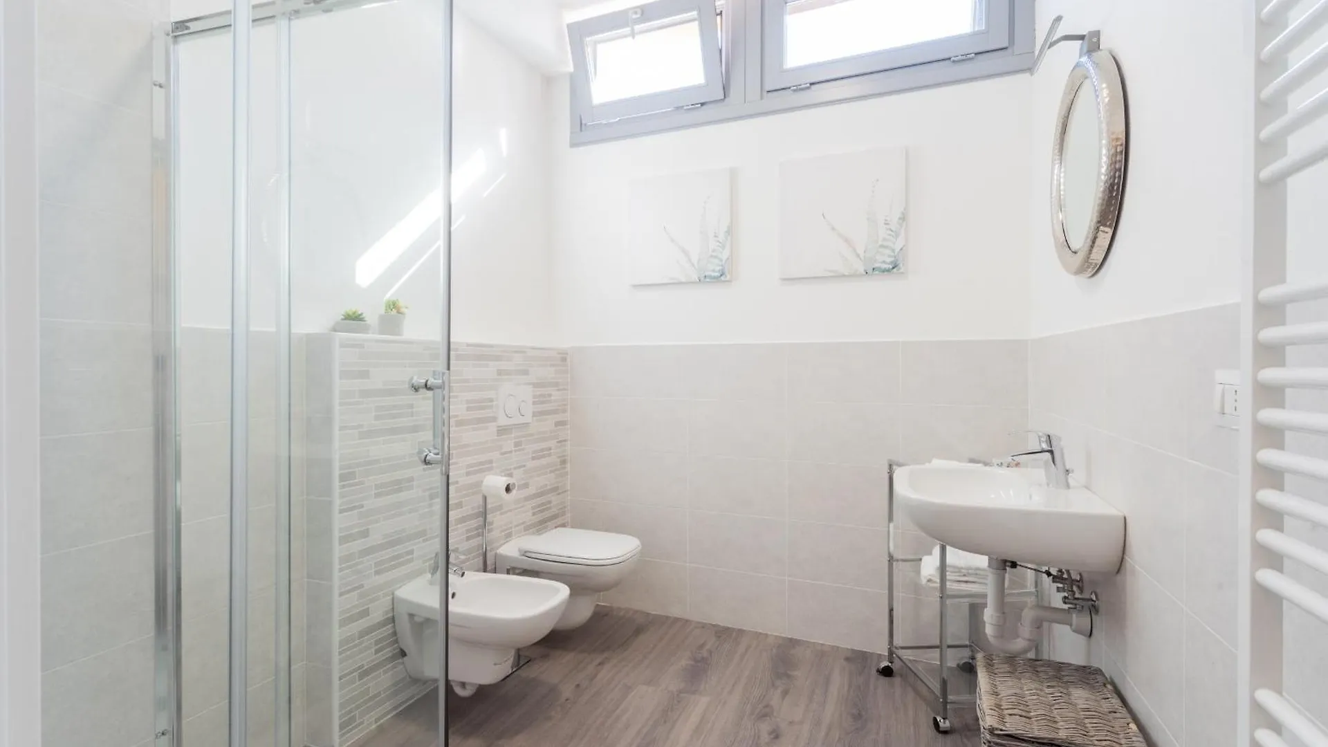 Central & Modern Apartment By Rent All Côme