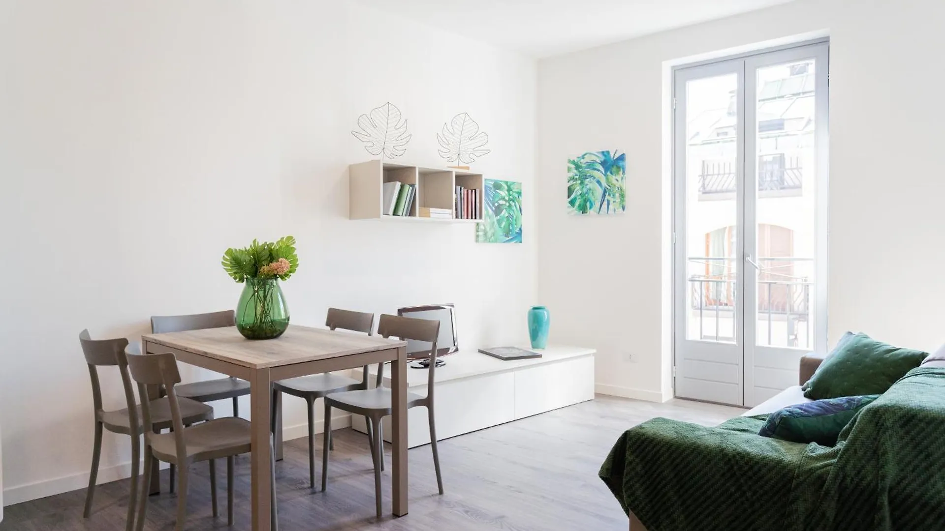 Central & Modern Apartment By Rent All Côme 0*,