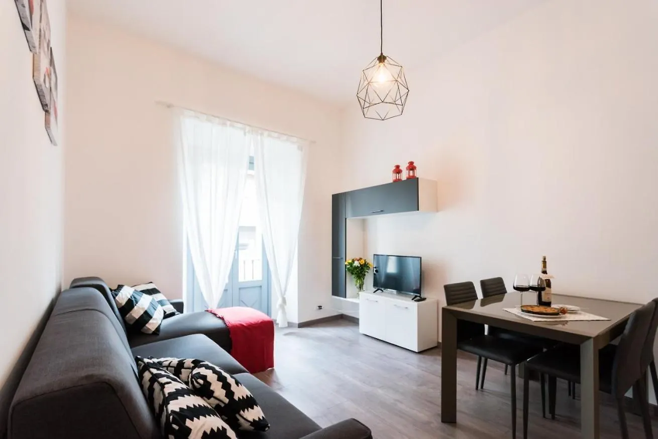 Central & Modern Apartment By Rent All Côme