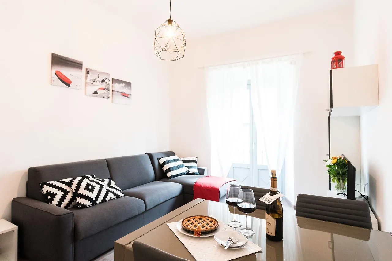 Central & Modern Apartment By Rent All Côme