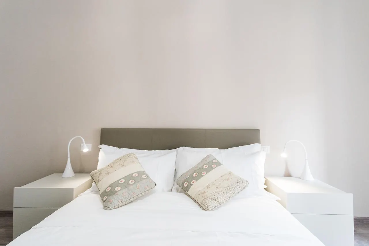 Central & Modern Apartment By Rent All Côme