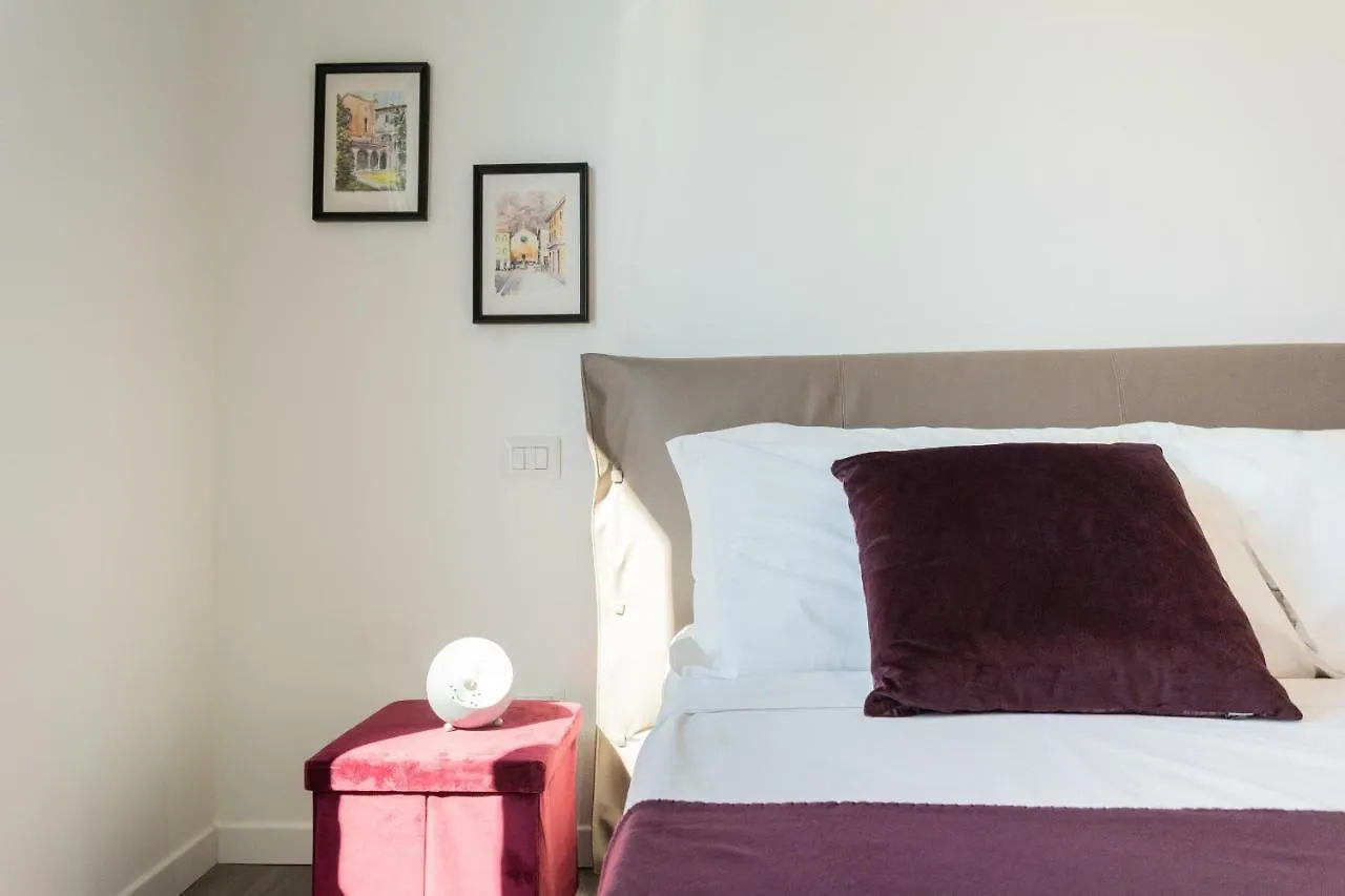 Central & Modern Apartment By Rent All Côme 0*,