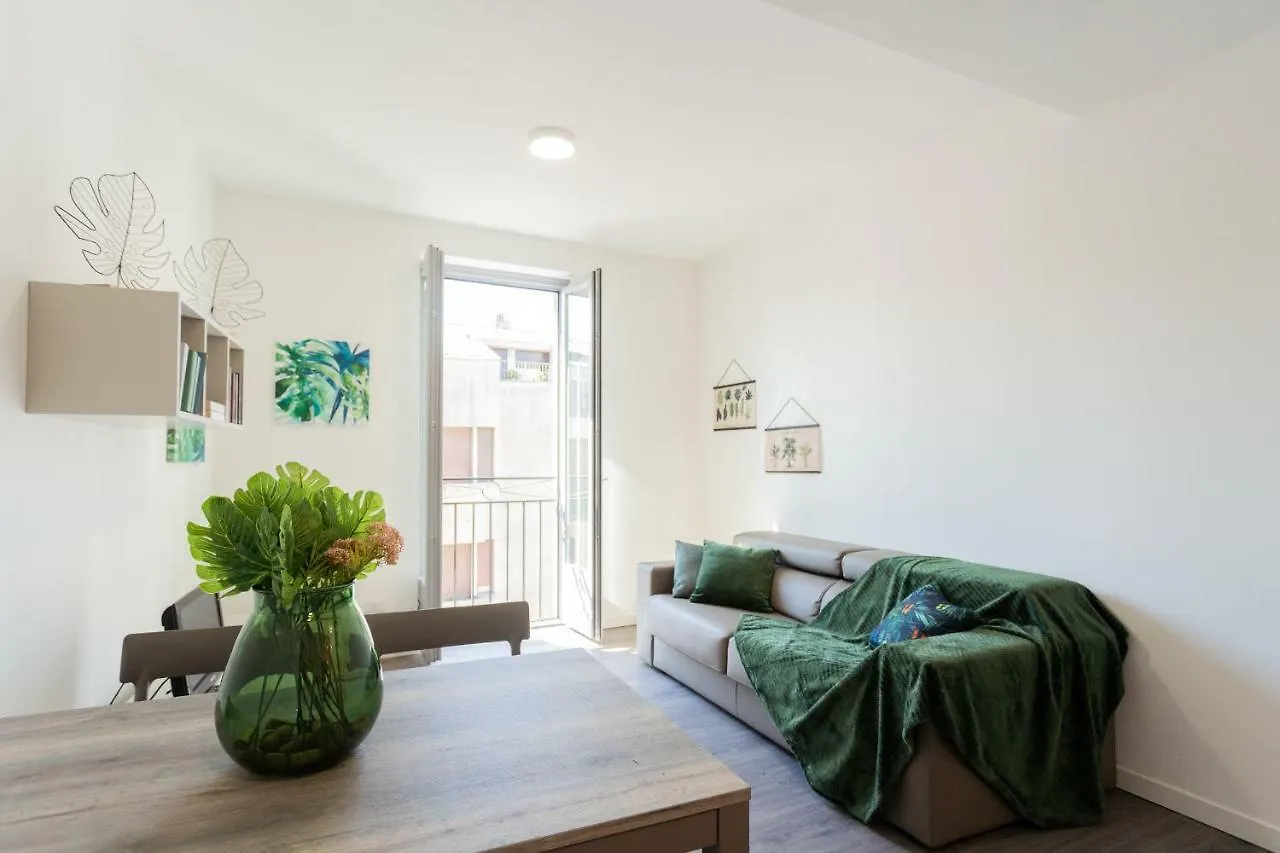 Central & Modern Apartment By Rent All Côme